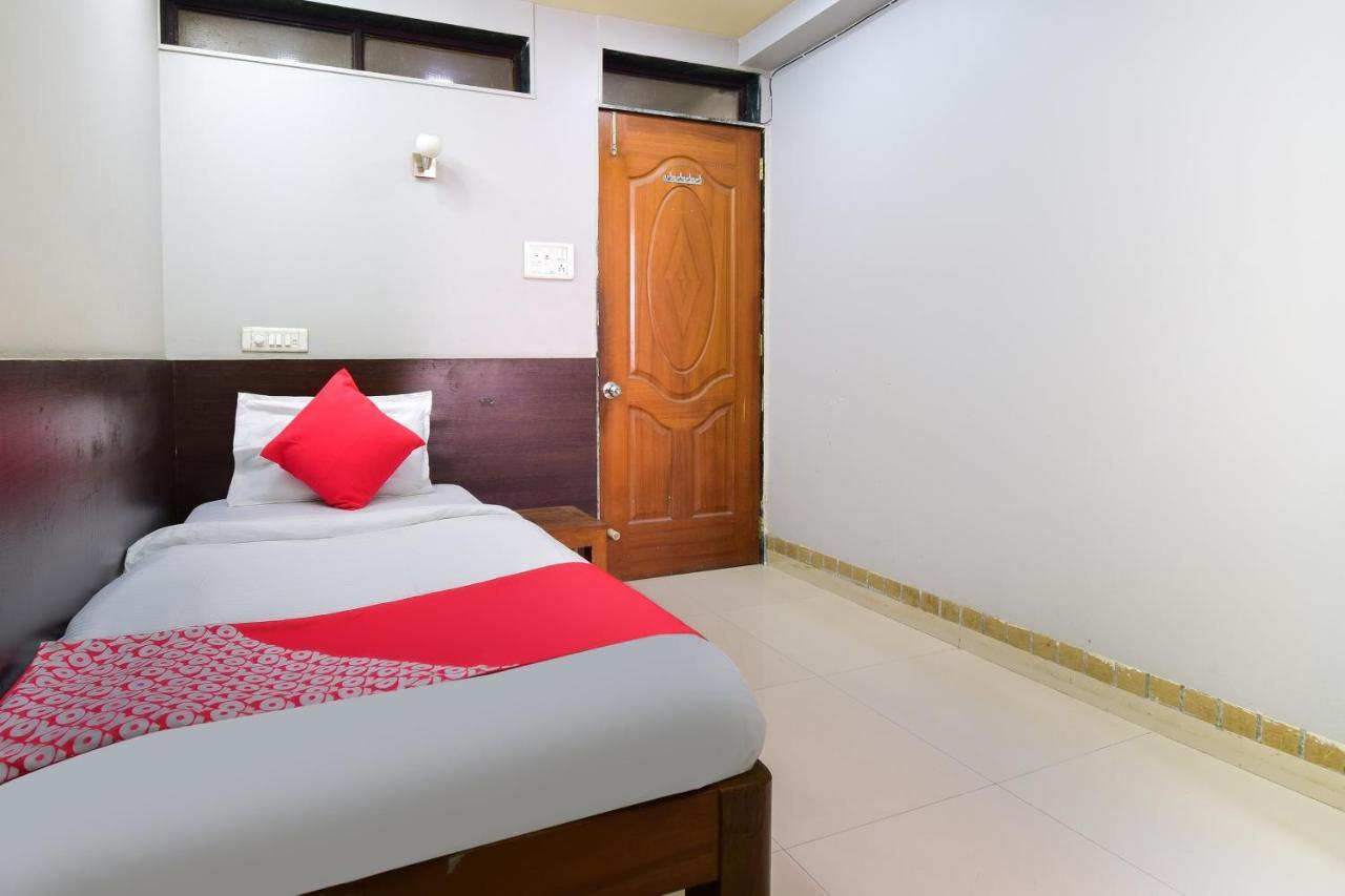 Oyo 67509 Hotel Tukson Narayangaon Exterior photo