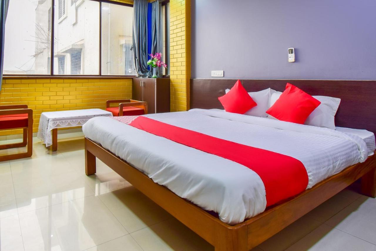 Oyo 67509 Hotel Tukson Narayangaon Exterior photo